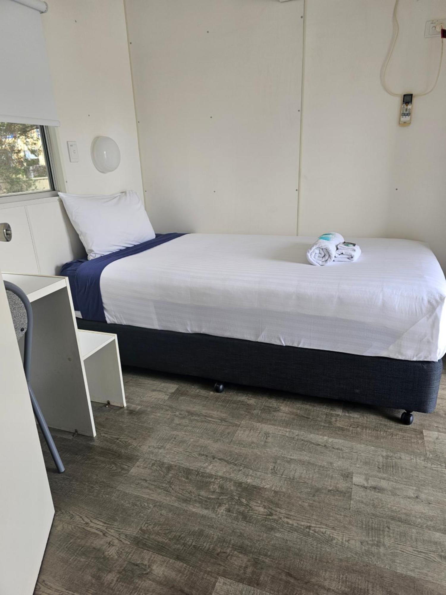 Hive Hotel, Moruya Exterior photo