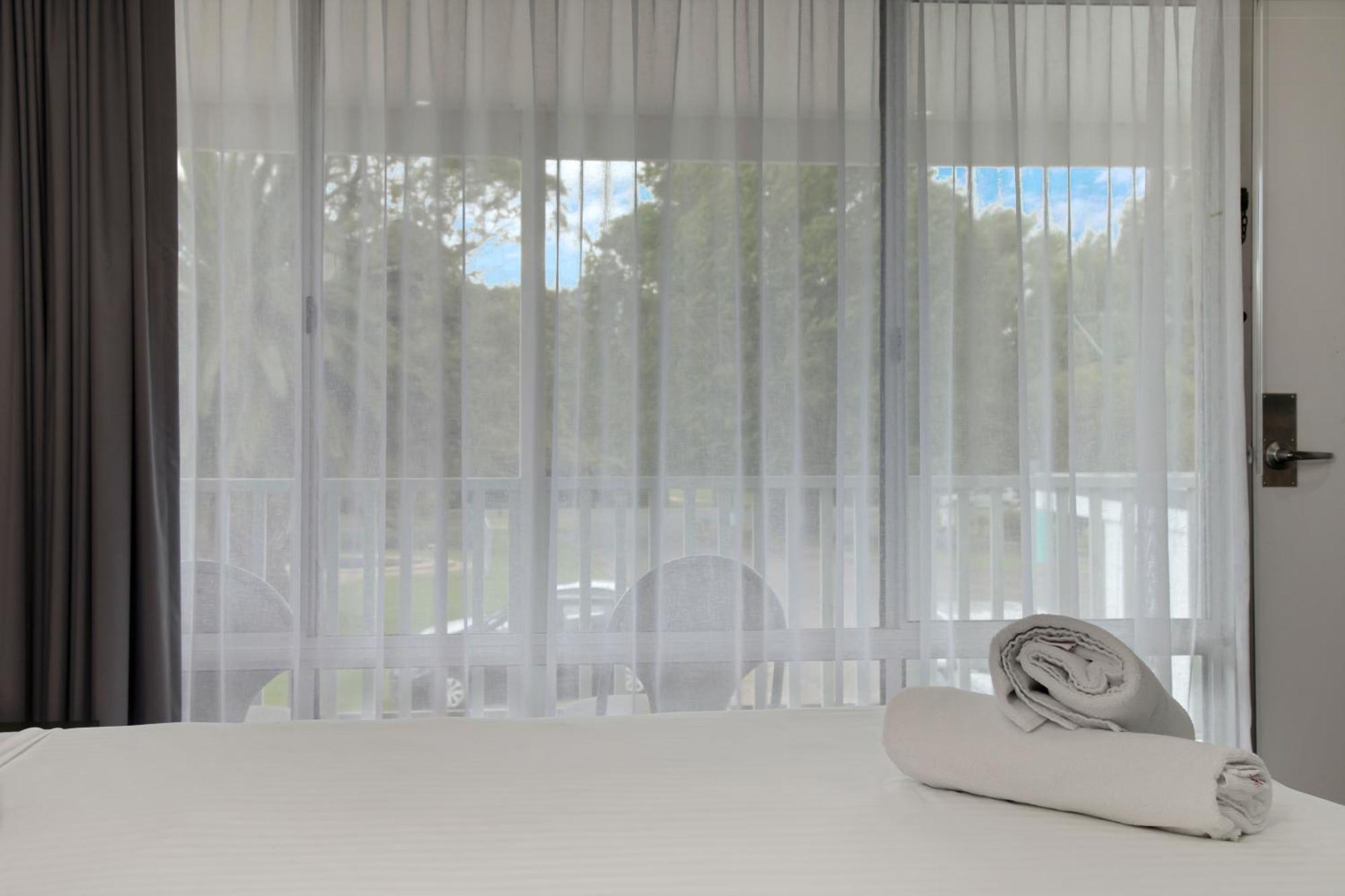 Hive Hotel, Moruya Exterior photo