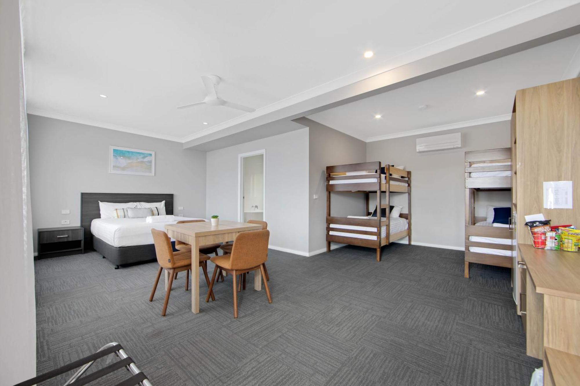 Hive Hotel, Moruya Exterior photo