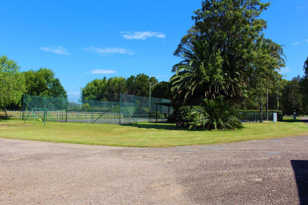 Hive Hotel, Moruya Exterior photo
