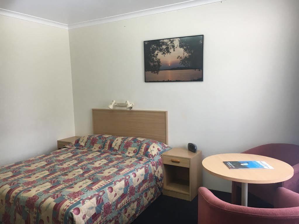 Hive Hotel, Moruya Exterior photo